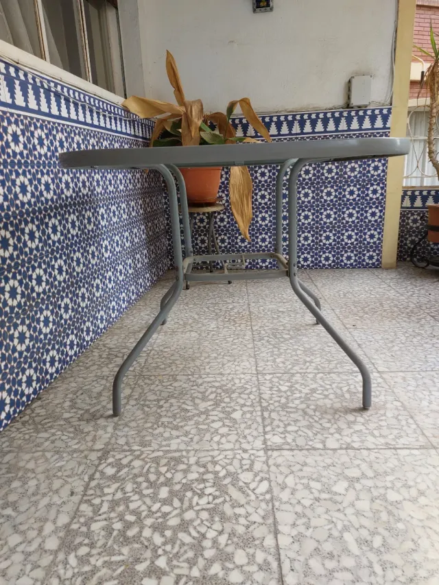 Mesa y 4 Sillas Plegables Exterior