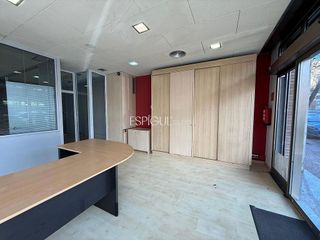 Local comercial en venta en Eixample Sud – Migdia en Girona