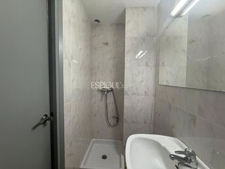 Local comercial en venta en Eixample Sud – Migdia en Girona