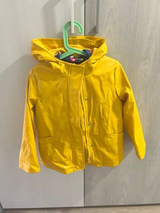 Antipioggia Bambina Giallo con Smanicato
