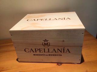 Scatola in legno con coperchio scorrevole