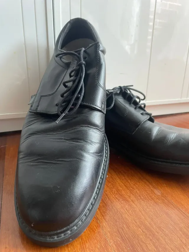 Zapatos negros de vestir