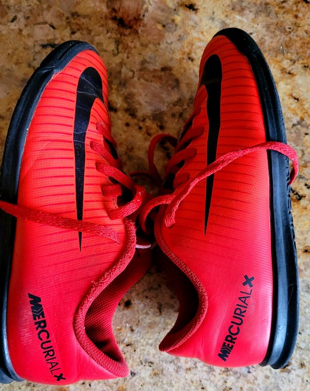 Zapatillas Nike niño fútbol sala N°34