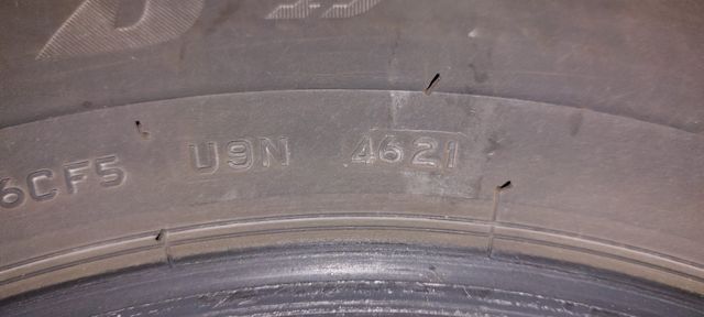 Neumático Bridgestone 225/65 R17 102V