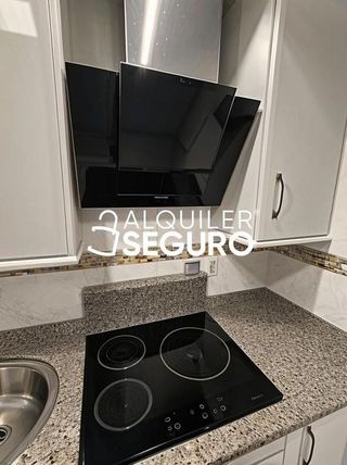 Piso en alquiler en Parque Alcosa - Jardines del Edén en Sevilla