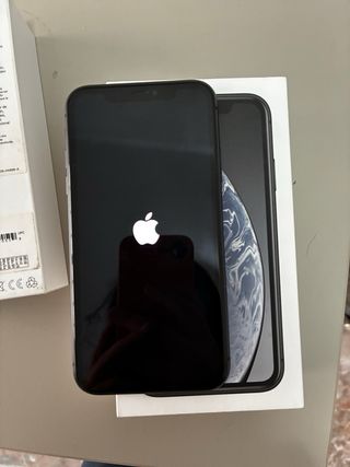 iPhone 11 Apple