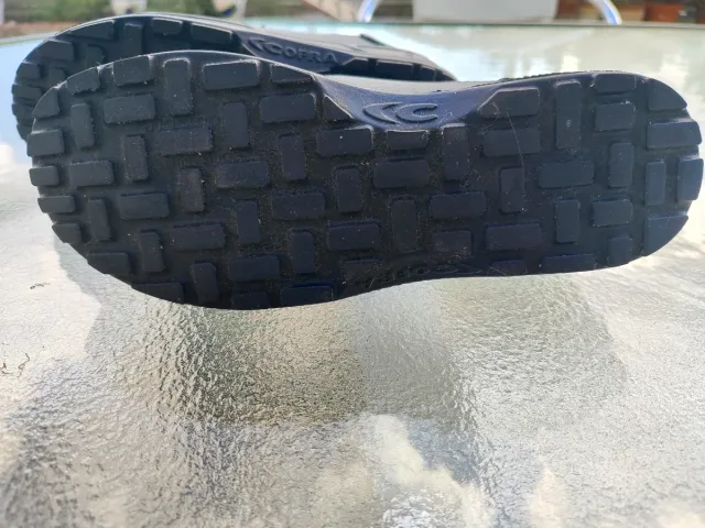 Zapato Cofra Puntera Negra