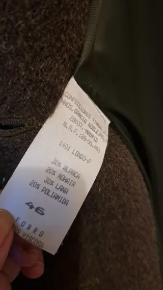 Abrigo de lana y alpaca