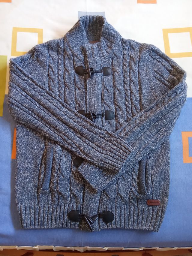 Rebeca cárdigan trenzado con botones