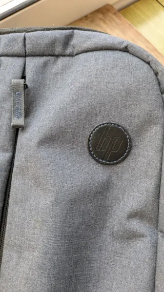 Mochila portátil HP gris buen estado