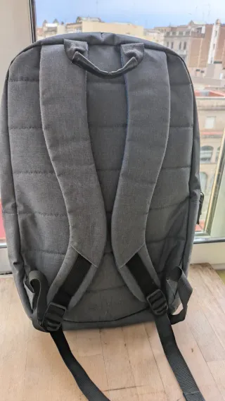 Mochila portátil HP gris buen estado