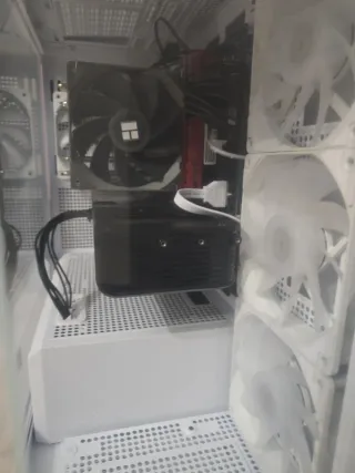 AMD RX 9060 XT 16GB asus prime