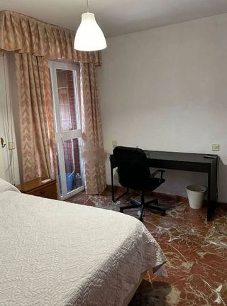 Piso en alquiler en Huerta del Pilar en Sevilla