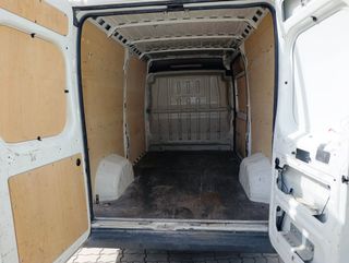 Peugeot Boxer alquiler por dia 100€