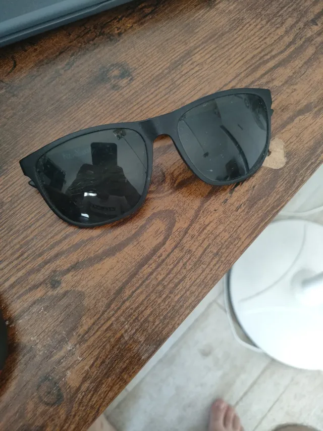 Gafas de sol New Yorker negras