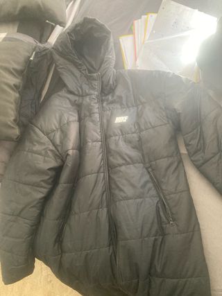 Parka Nike Negra con Capucha