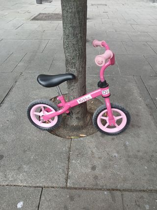 Bicicleta de equilibrio infantil rosa