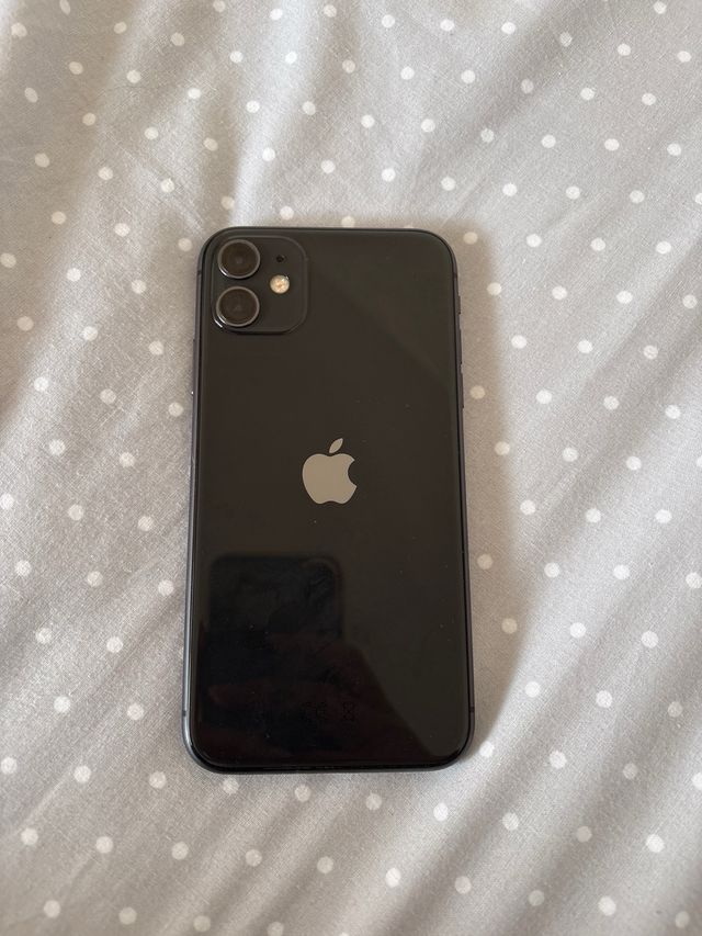 iPhone 11 Negro 64GB - Batería a cambiar