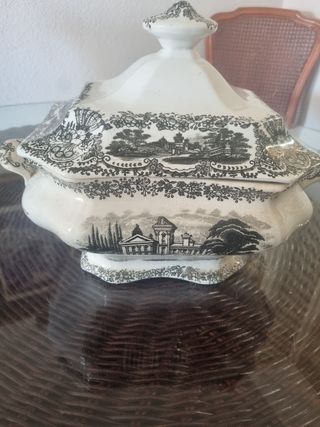 Sopera Antigua La Cartuja de Sevilla Porcelana