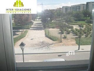 Casa adosada en alquiler en Hermanos Falcó - Sepulcro Bolera en Albacete