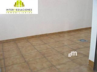 Casa adosada en alquiler en Hermanos Falcó - Sepulcro Bolera en Albacete