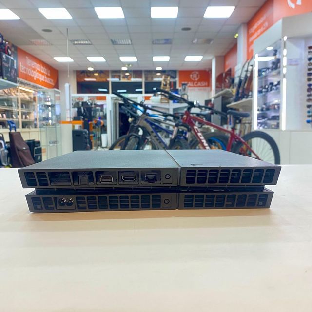 CONSOLA SONY PS4 FAT 1TB COM CONTROLE