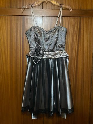 Vestido de fiesta plateado y negro. Nuevo