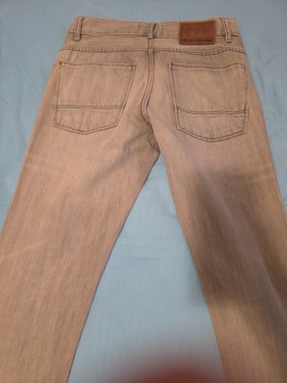 Pantalones vaqueros grises