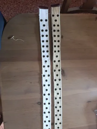 Cinturones de tela con ojales (beige y blanco)