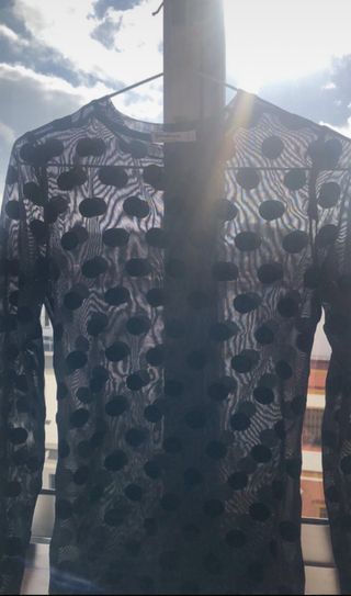 Camiseta tull lunares negra