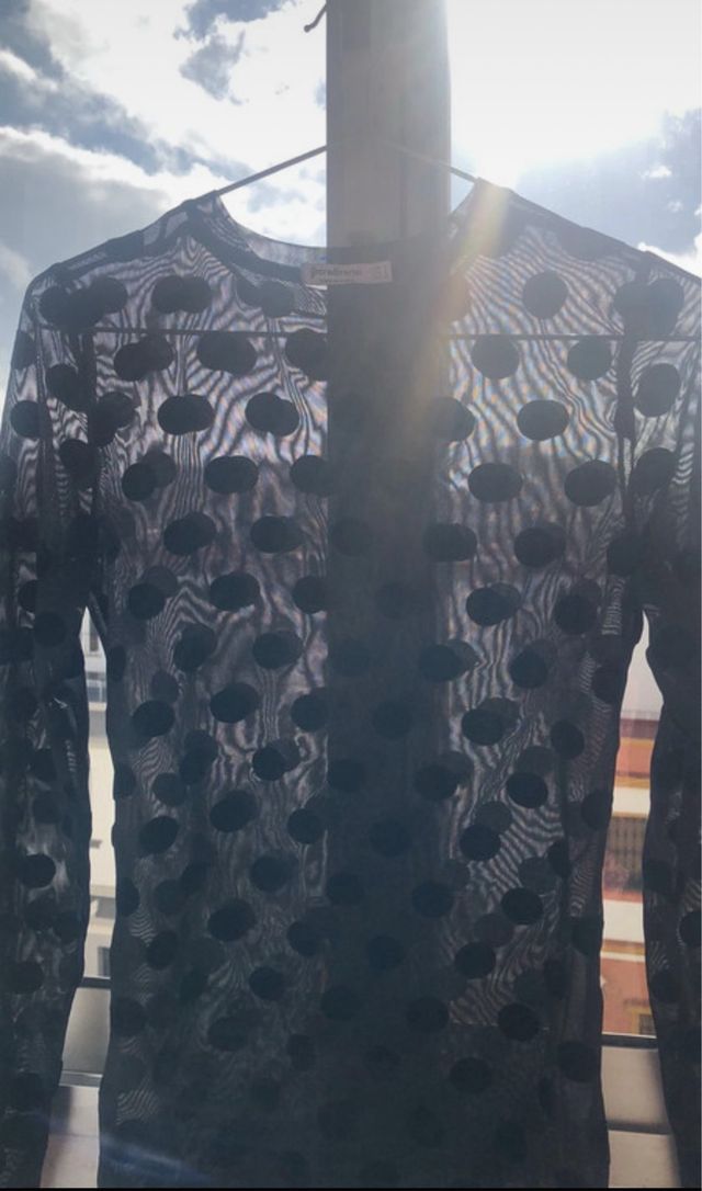 Camiseta tull lunares negra