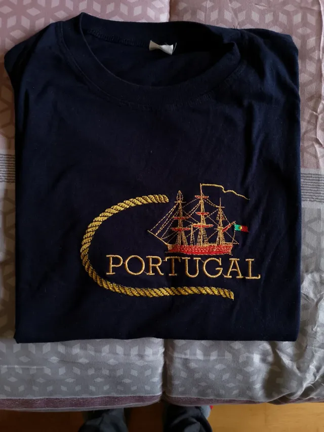 Camiseta bordada a estrenar.Talla S Algodón