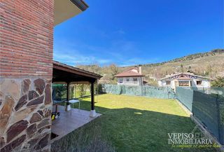 Casa adosada en venta en Briviesca