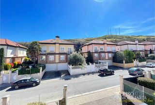 Casa adosada en venta en Briviesca