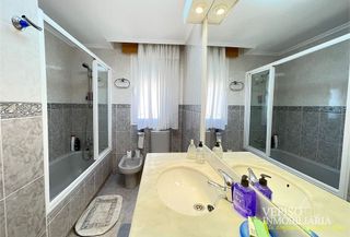 Casa adosada en venta en Briviesca