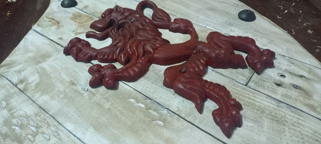 Escudo Hierro y Madera Reino León