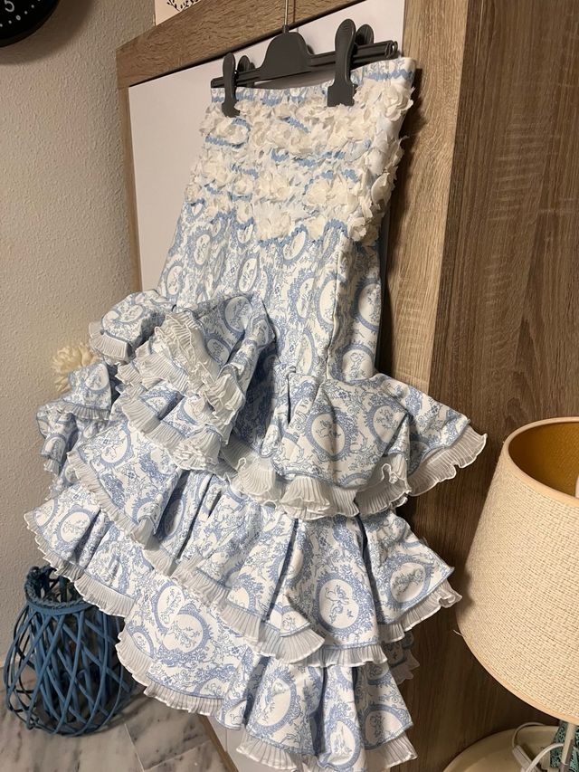 Falda flamenca corta volantes