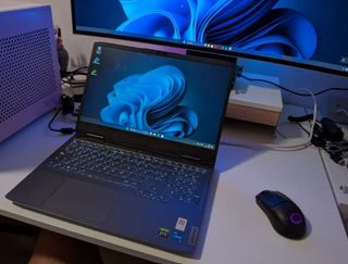 Portátil Lenovo LOQ 15IRH8 i5 Gen13 RTX 4060