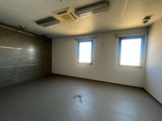 Oficina en alquiler en Torre Valentina-Mas Vilar de La Mutxada-Treumal en Calonge