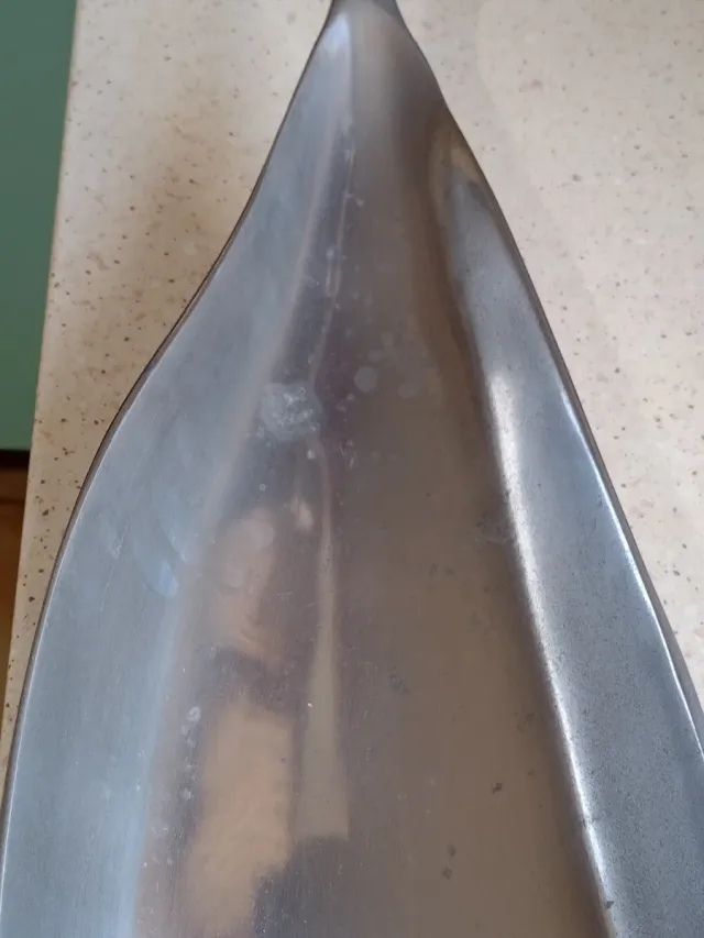 Bandeja decorativa metálica plateada