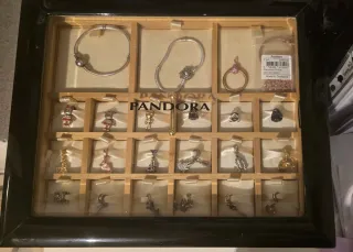 Charm Pandora Plata y Amarillo