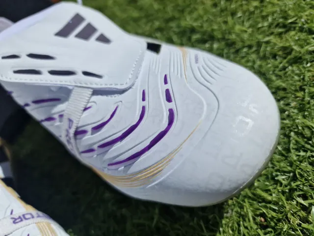 Botas Adidas Predator Elite Oro Blanco