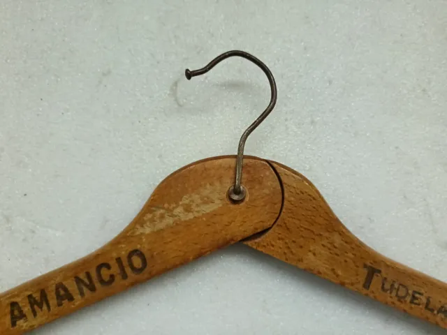 Appendiabiti pieghevole in legno antico