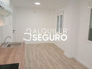 Piso en alquiler en El Molinillo - Capuchinos en Málaga