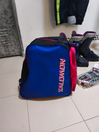 Equipo completo esquí  mono, botas, esquís, baston