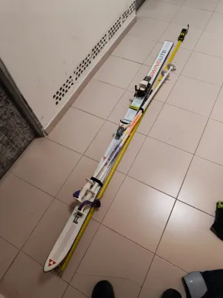 Equipo completo esquí  mono, botas, esquís, baston