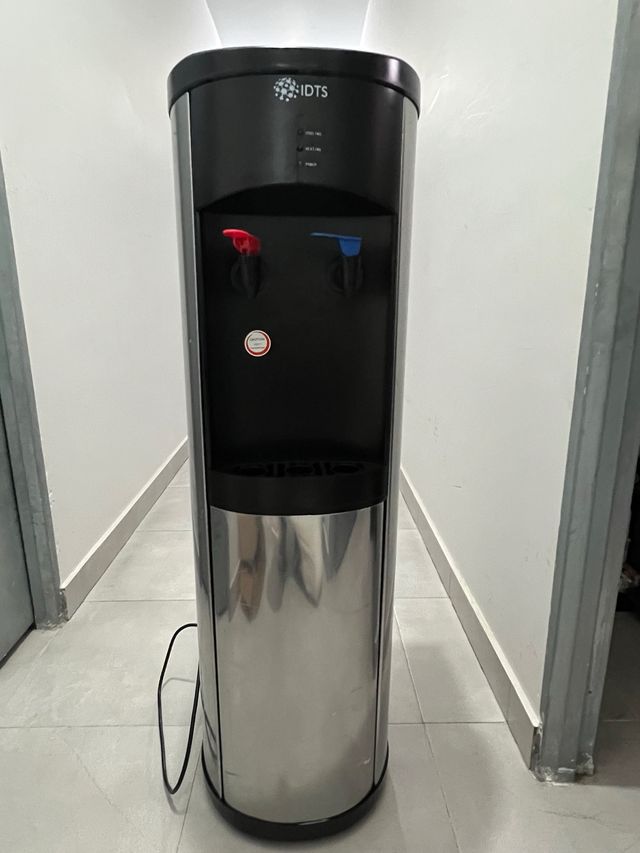 Dispensador Agua Fría/Caliente