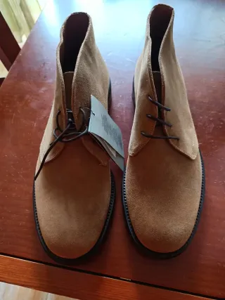 Botas de ante color coñac