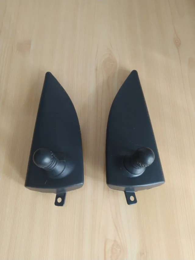 Molduras Retrovisor Izquierdo y Derecho Coche