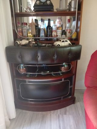 Barra de bar vintage madera y cuero